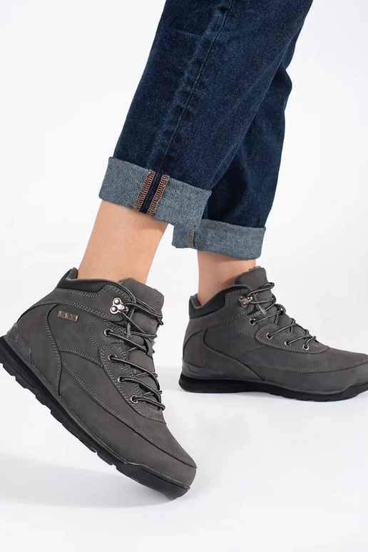 gray insulated boots