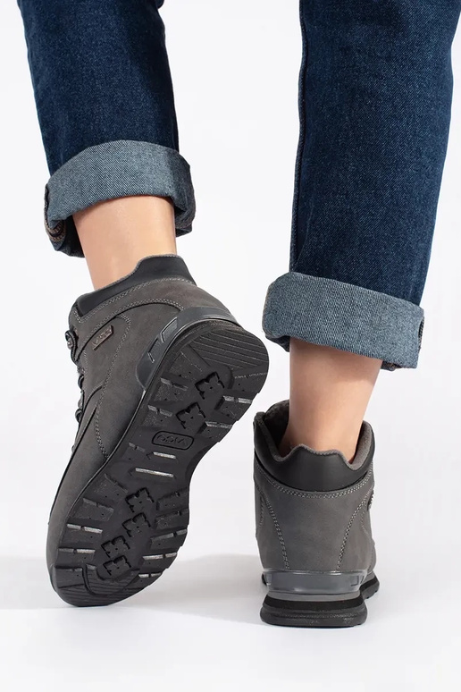 gray insulated boots