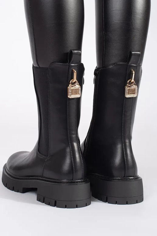 black boots Chelsea boots z ozdobną... black boots Chelsea boots z ozdobną...