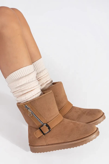 beige INomens snoIn boots... 2