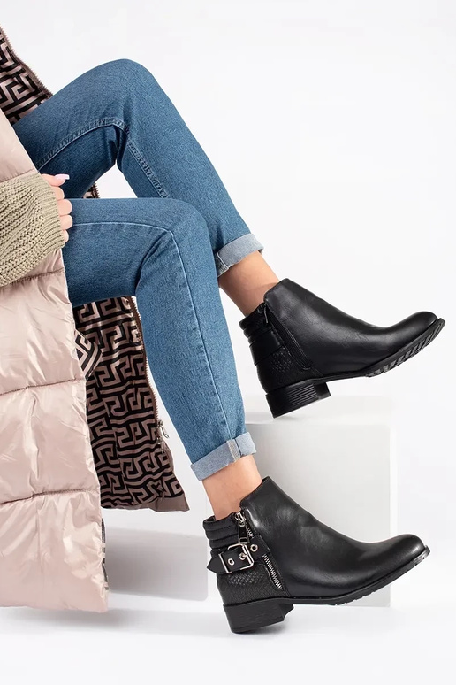 black INomens boots flat