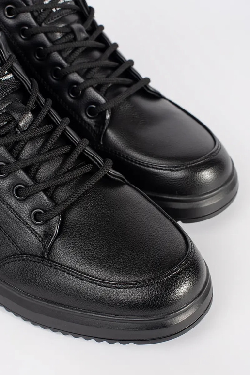 black mens insulated shoes tied