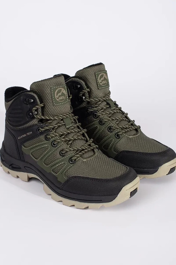 Mens hiking boots... 2