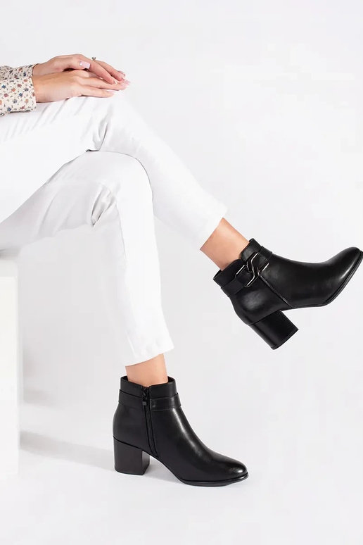 black boots Sergio Leone on highheels