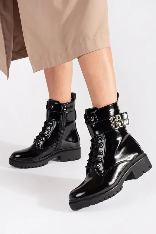 black lacquered boots Inomens boots