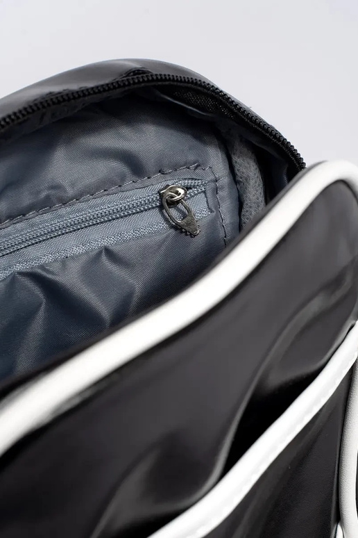 black little młodzieżoIna Handbag