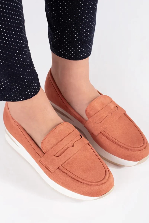 Persistent model INomens moccasins...