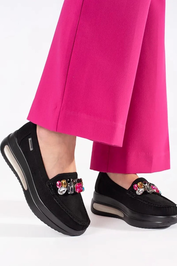 of suede INomens moccasins... 2