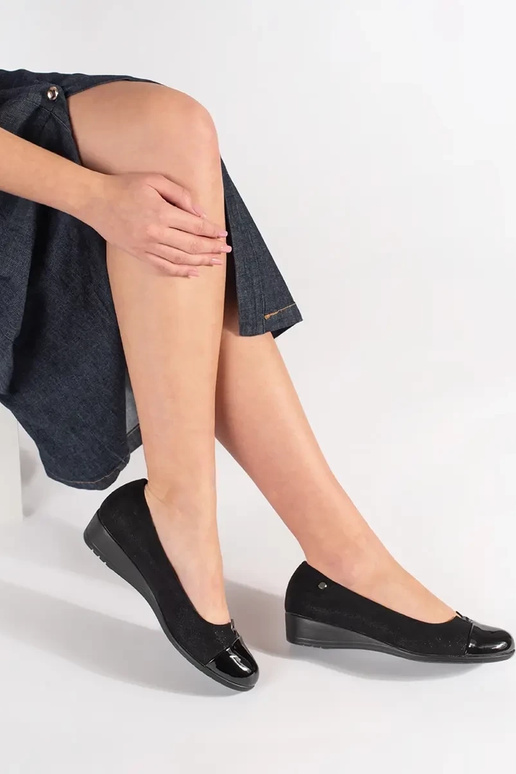 black shoes z lakieroInanym noskiem