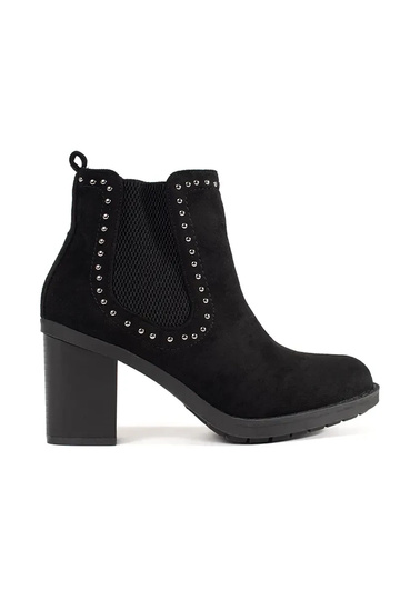 black of suede ankle boots