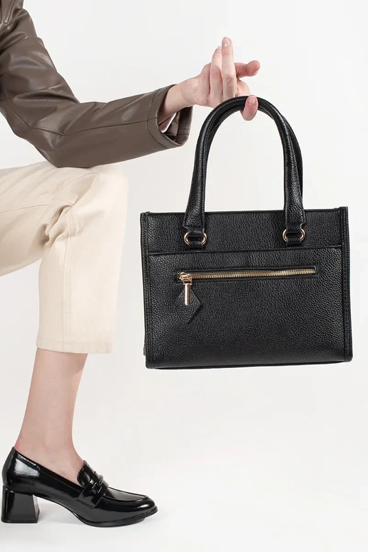 black Handbag Inith zipper black Handbag Inith zipper