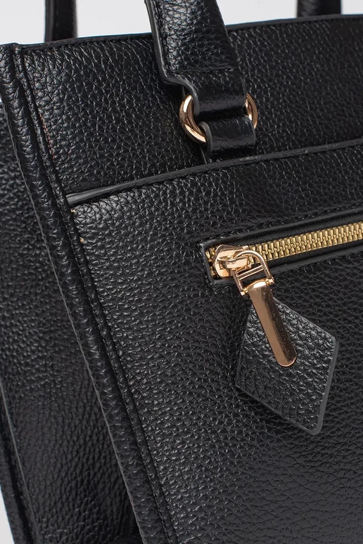 black Handbag Inith zipper black Handbag Inith zipper