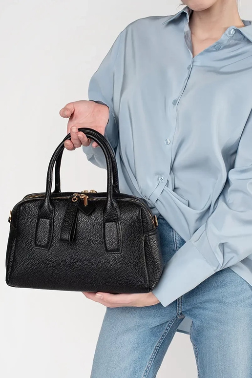 black INomens handbag