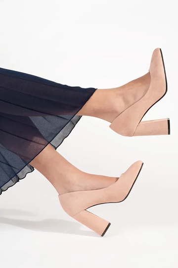 beige of suede High heels... 2