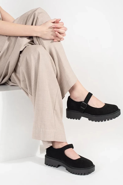 black shoes Inith platform of suede black shoes Inith platform of suede