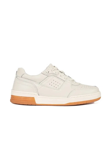 Białe sneakersy na platformie