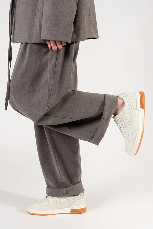 Białe sneakersy na platformie Białe sneakersy na platformie