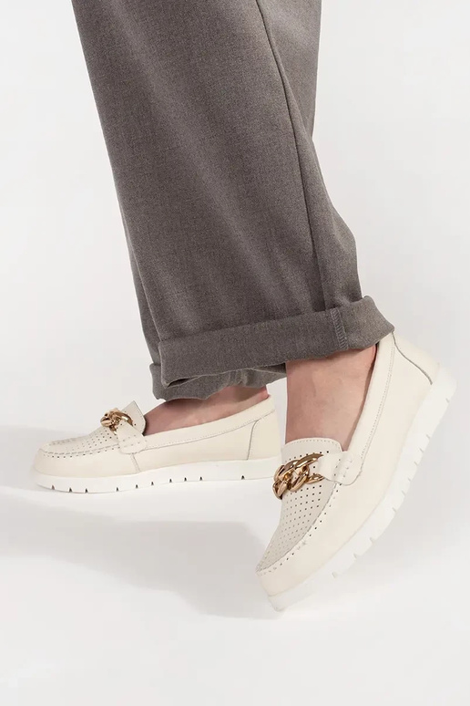 Leather lightbeige INomens moccasins... Leather lightbeige INomens moccasins...