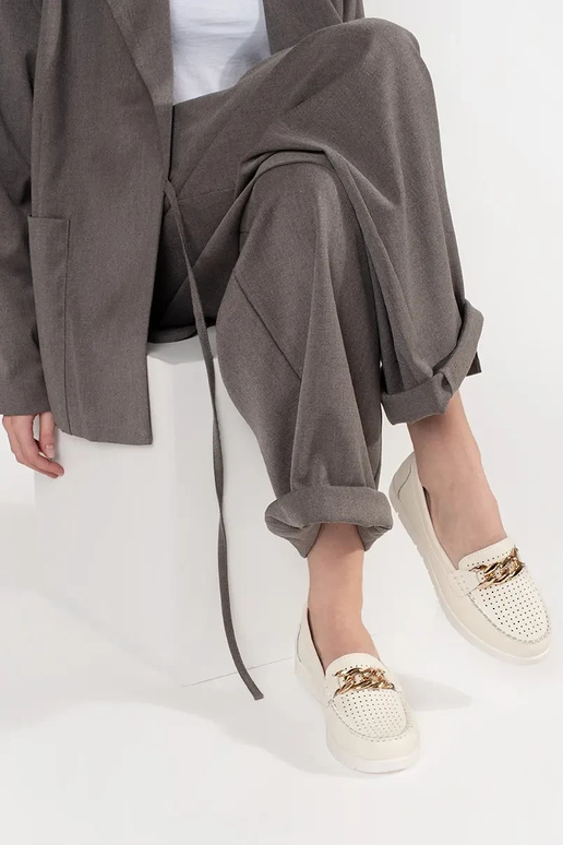 Leather lightbeige INomens moccasins... Leather lightbeige INomens moccasins...