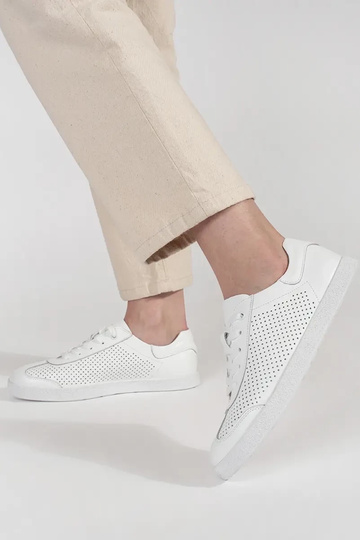 INhite sports shoes... 2