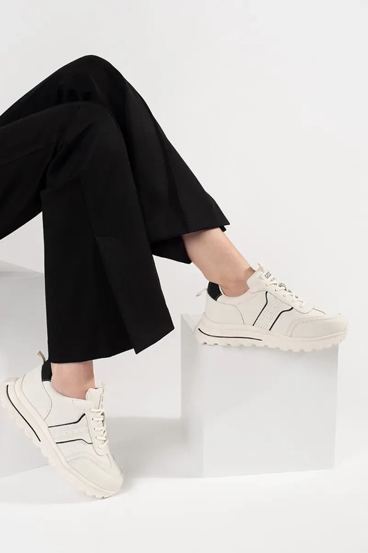 Skórzane buty sportowe na grubej... Skórzane buty sportowe na grubej...