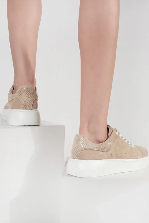 beige leather Sneakers on a thick sole beige leather Sneakers on a thick sole