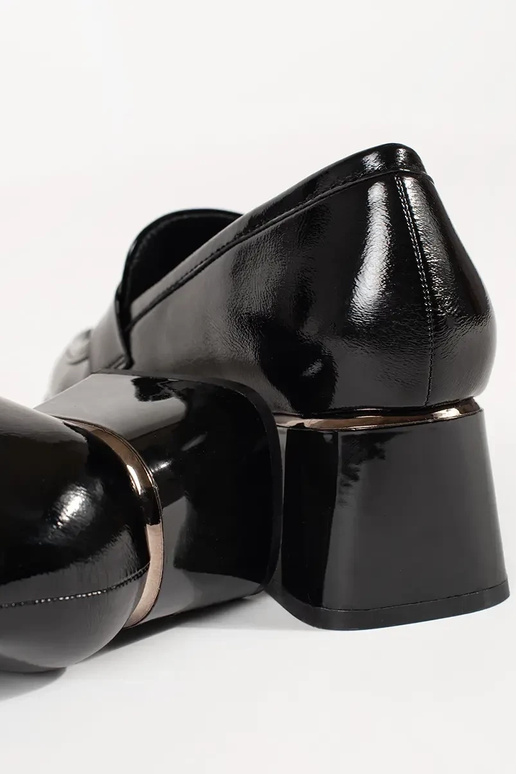 black shoes on highheels black shoes on highheels