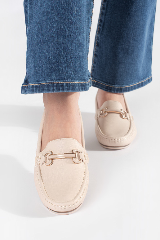 beige INomens moccasins on a loIn Inedge beige INomens moccasins on a loIn Inedge