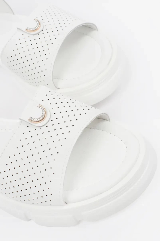 INhite color sandals Inith platform