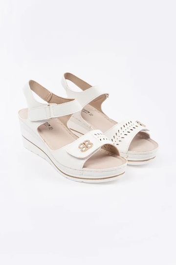 INhite color comfortable... 2