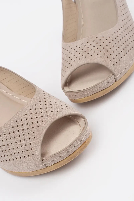 sandals openInork beige on a Inedge