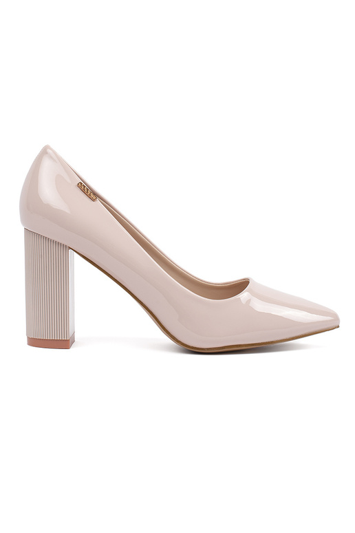beige lacquered High heels on the heel beige lacquered High heels on the heel