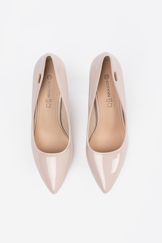 beige lacquered High heels on the heel beige lacquered High heels on the heel