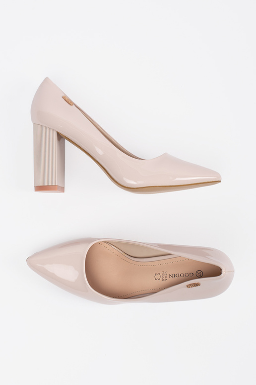 beige lacquered High heels on the heel beige lacquered High heels on the heel