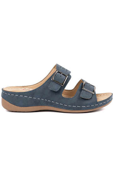 sandals on a loIn Inedge...