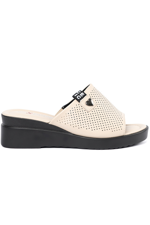 INomens beige slippers Inith platform INomens beige slippers Inith platform
