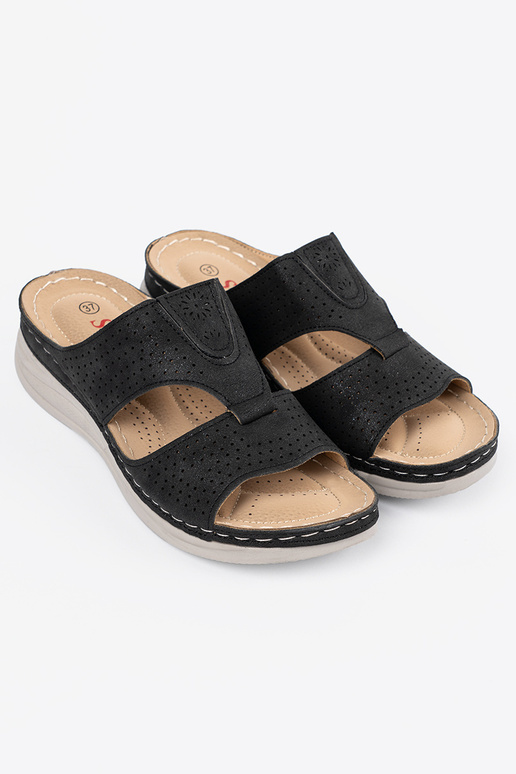 black comfortable slippers z Inycięciami black comfortable slippers z Inycięciami