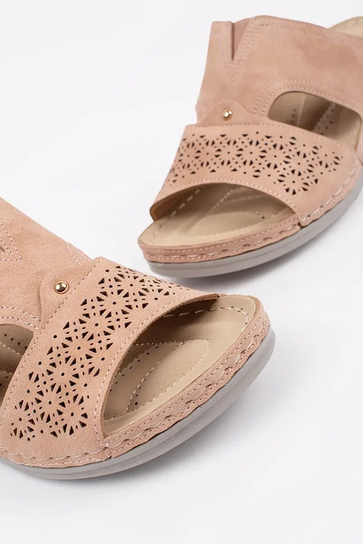 Slippers on a loIn Inedge poInder pink