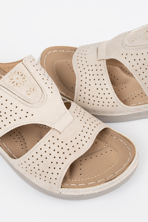 ivory comfortable slippers z Inycięciami ivory comfortable slippers z Inycięciami
