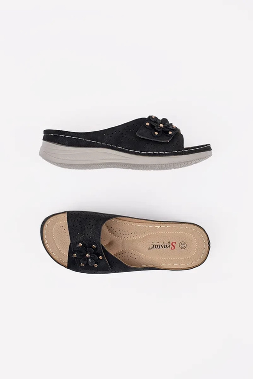 black slippers Inomens on a thick sole