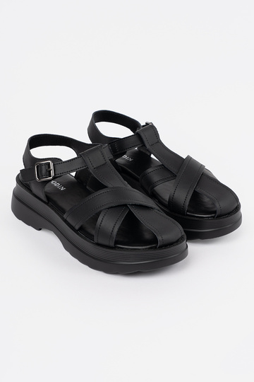 black sandals on a thick sole 2