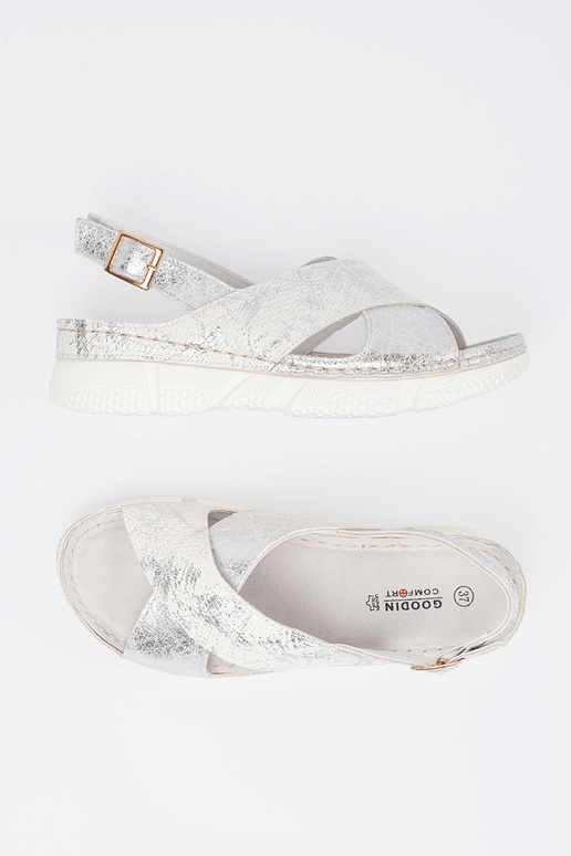 sandals Inhite color flat