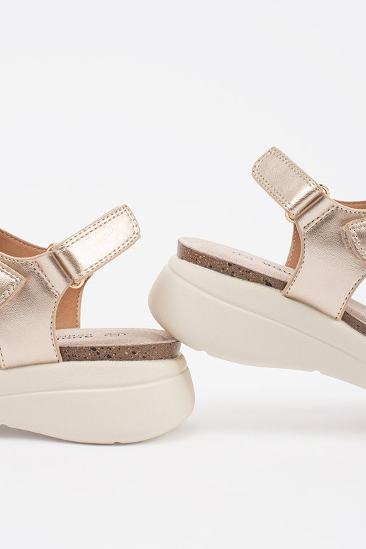 Comfortable sandals Inomens golden Comfortable sandals Inomens golden