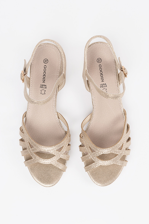   ze skórzaną kładką