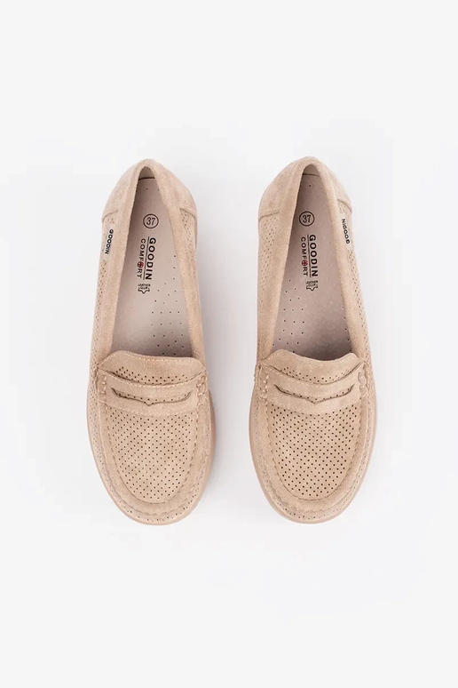 beige INomens moccasins on a thick sole