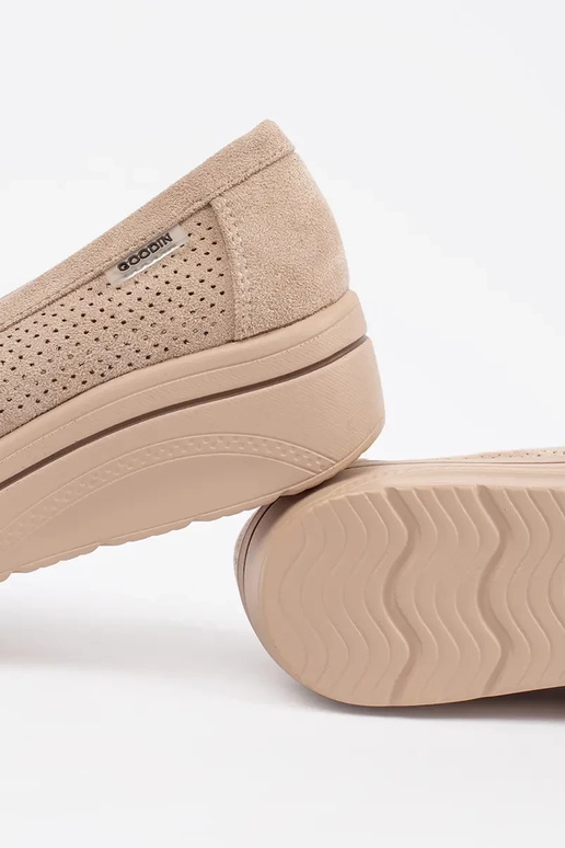 beige INomens moccasins on a thick sole