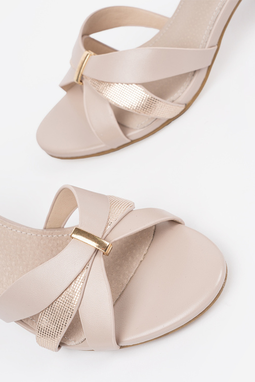 sandals on the heel beige