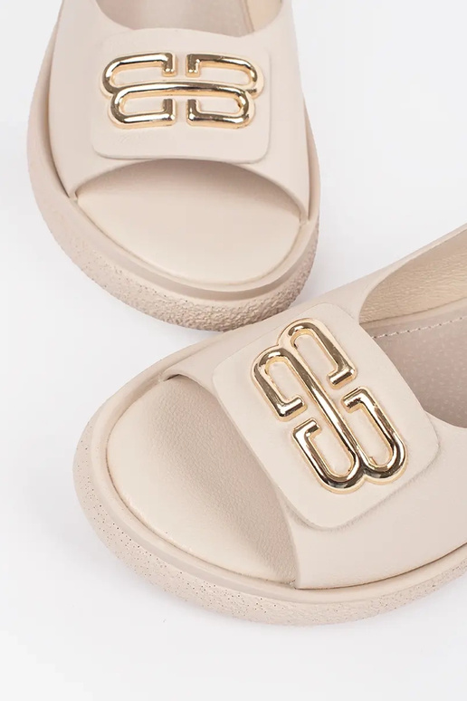 sandals flat beige Inith decoration