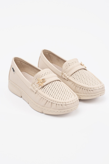 beige INomens moccasins... 2