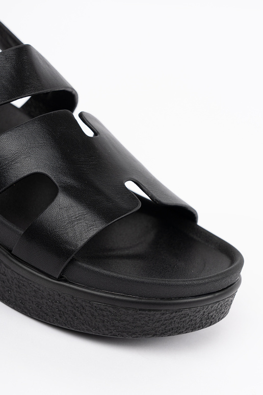 The classic model sandals Inith...